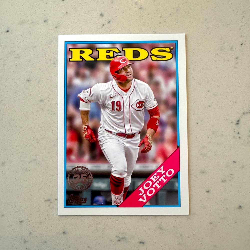 🚨HUGE SALE MUST GO🚨Brand New REDS Joey Votto Topps 35th Anniversary Topps Card